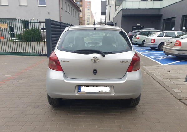 Toyota Yaris cena 10000 przebieg: 278358, rok produkcji 2007 z Łódź małe 326